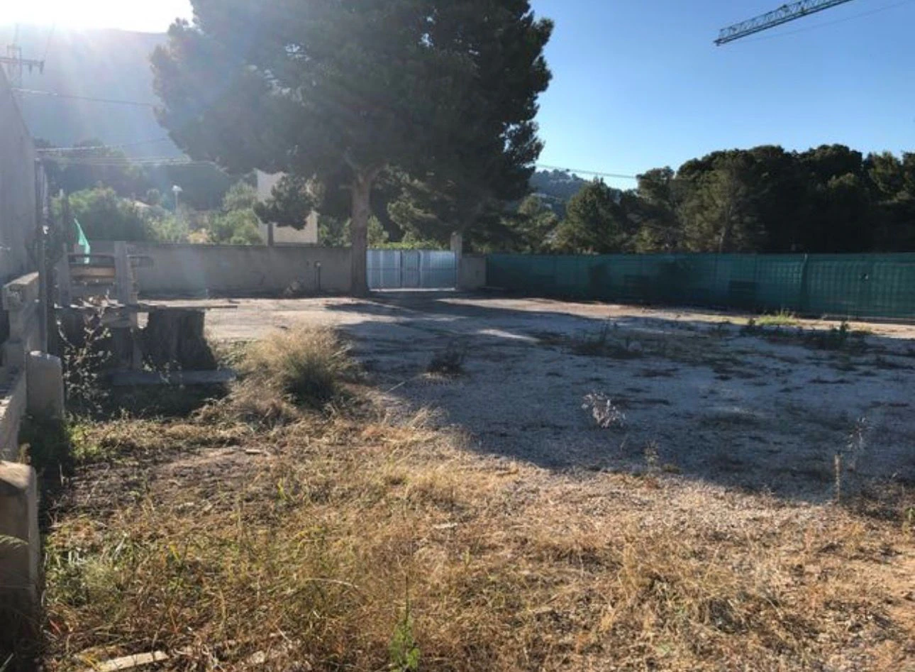 Terrain à la vente à Calpe