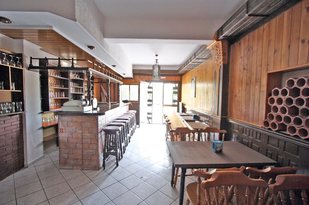 Commercial premises near the beach for sale in Denia