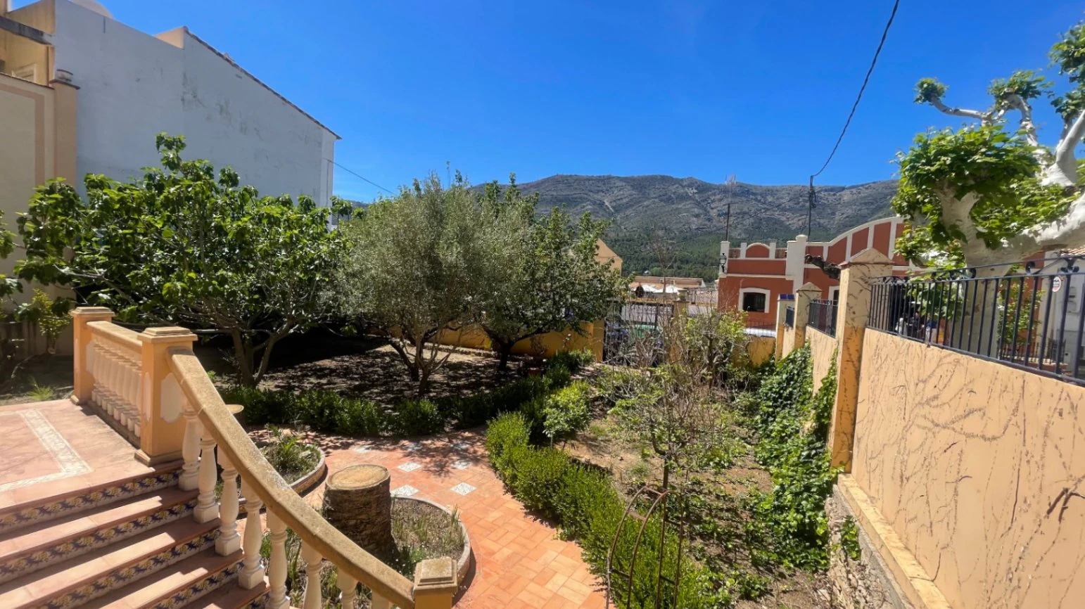 Townhouse for sale in Parcent: Magnificent