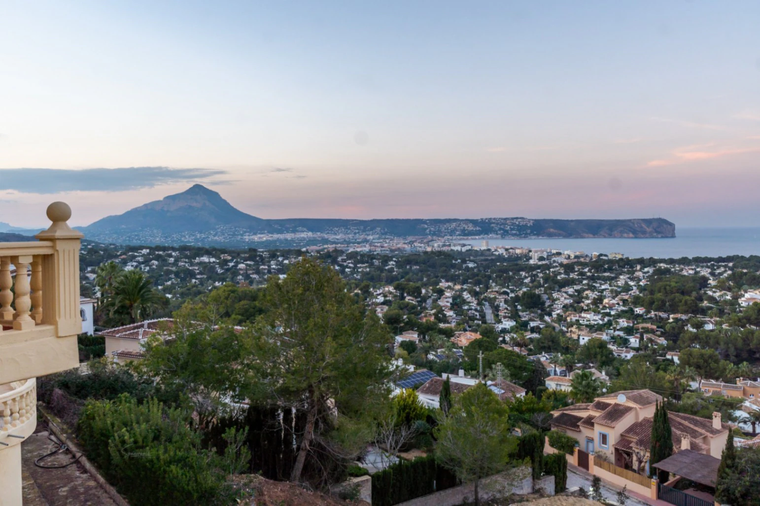 Villa à vendre avec vue imprenable sur la mer