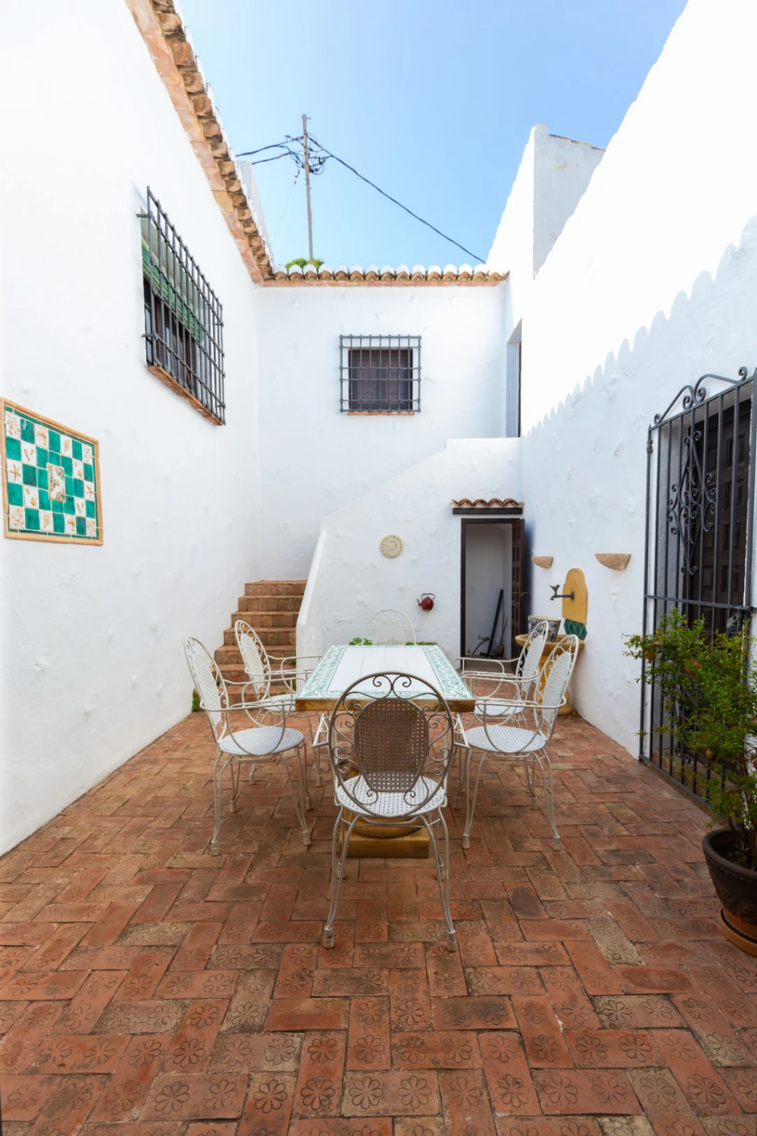 Villa with spectacular sea views in the 'El Tosalet' urbanization in Jávea.