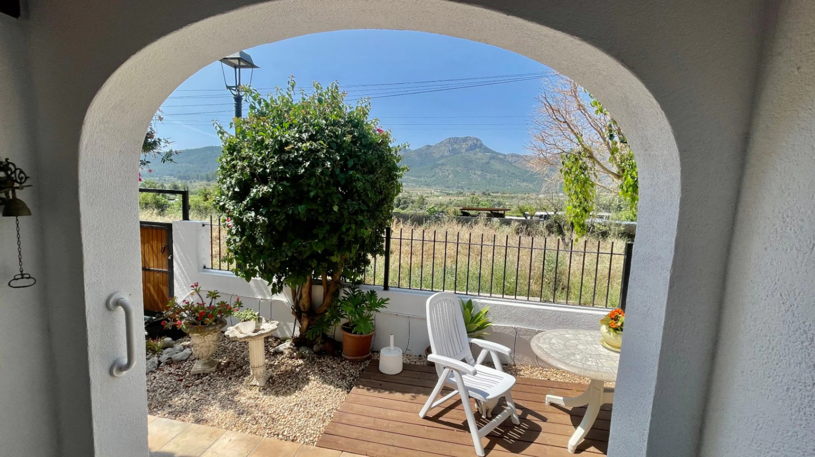 Villa for sale in Alcalali: Main house 4 bed, separate 2 bed casita