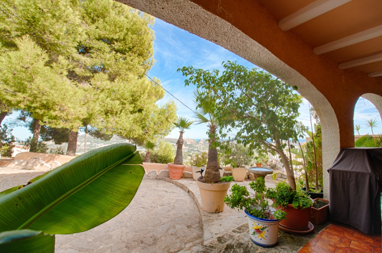 Es probablemente una de las mejores vistas al mar de Moraira.