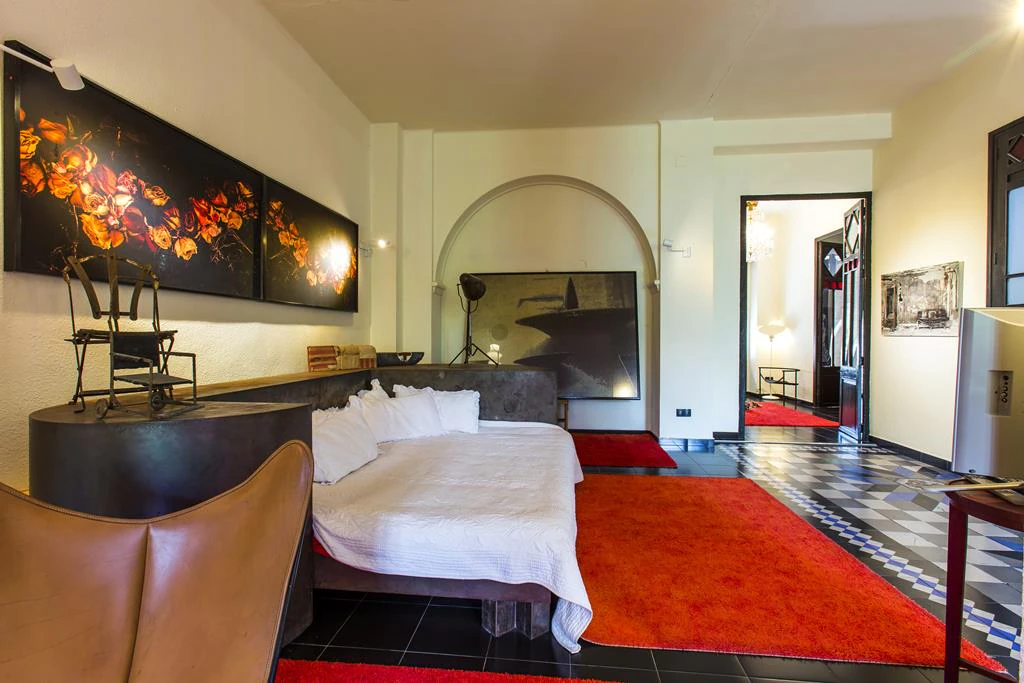 Two-storey town house with extensive interior patio, Dénia