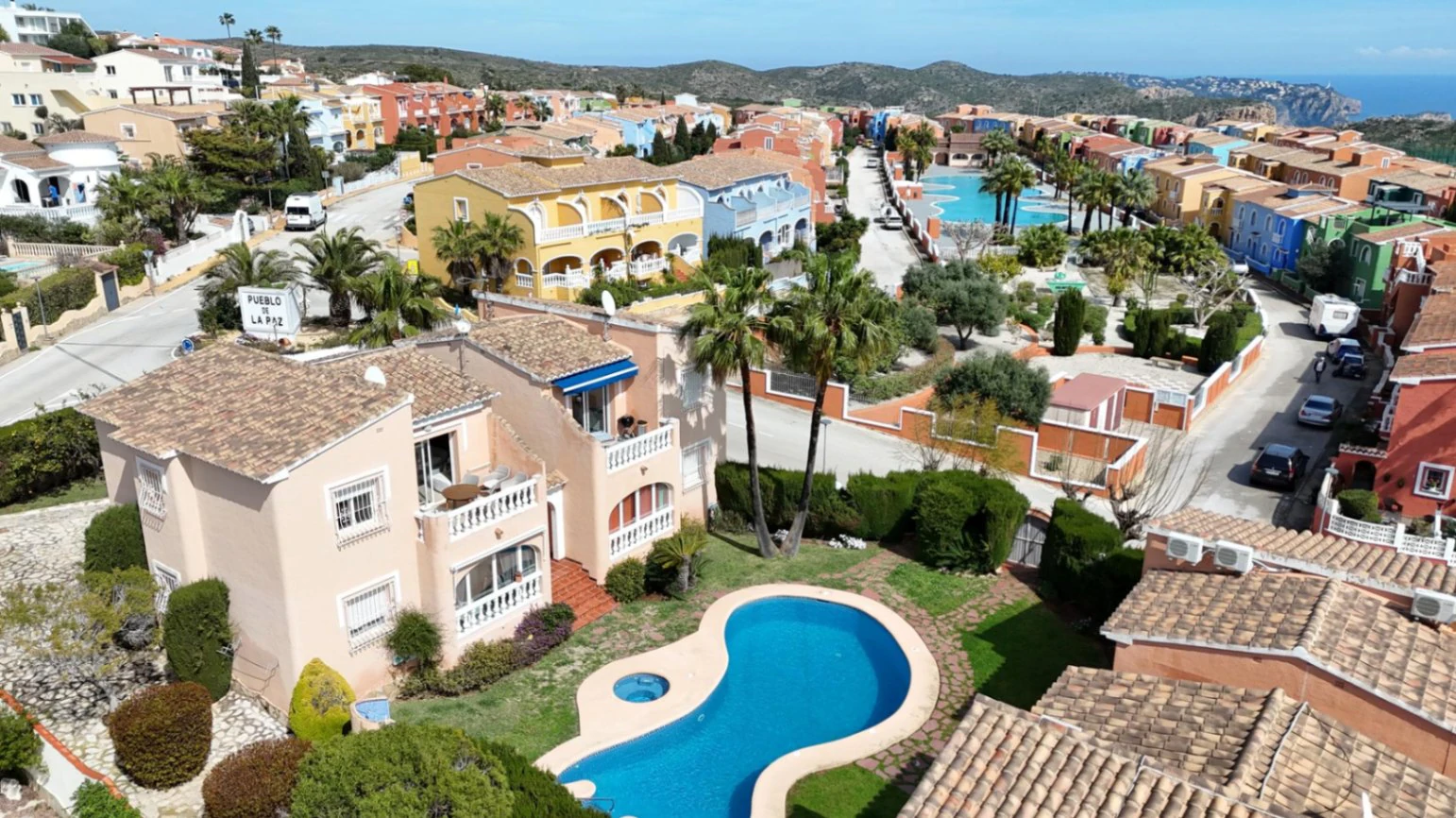 Cumbre del Sol appartement gerenoveerd met uitzicht op zee