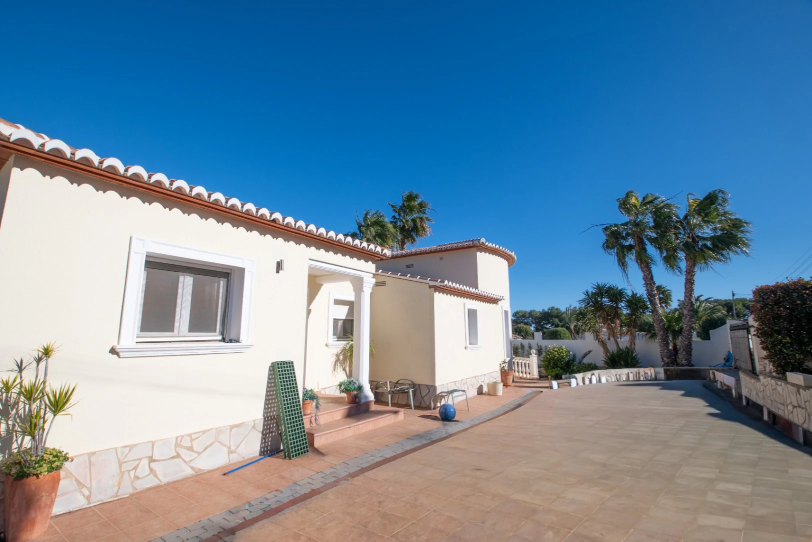 Single-Level Villa for Sale in Portichol Javea  Heated Pool Walk to the Beach