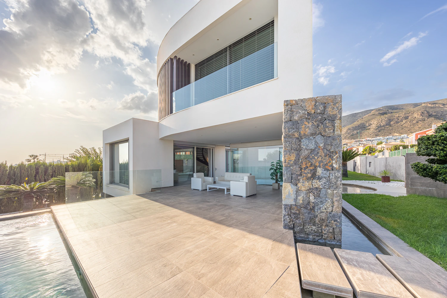 Villa for sale in Finestrat