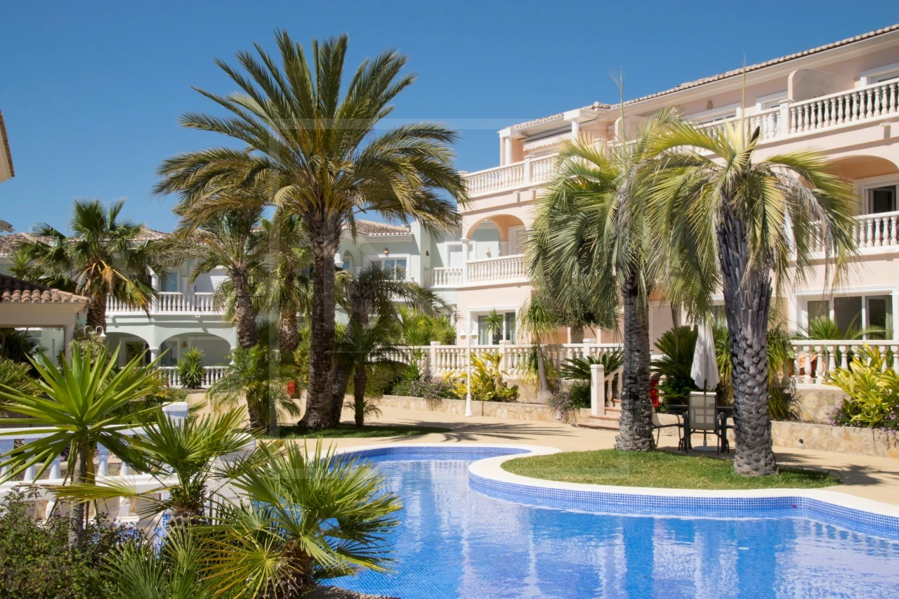 2 bedroom 2 bathroom Managed Complex Apartment For Sale in Benissa Costa
