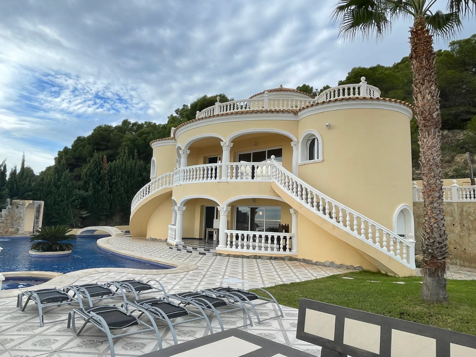 Luxury villa with seaview for sale in Calpe