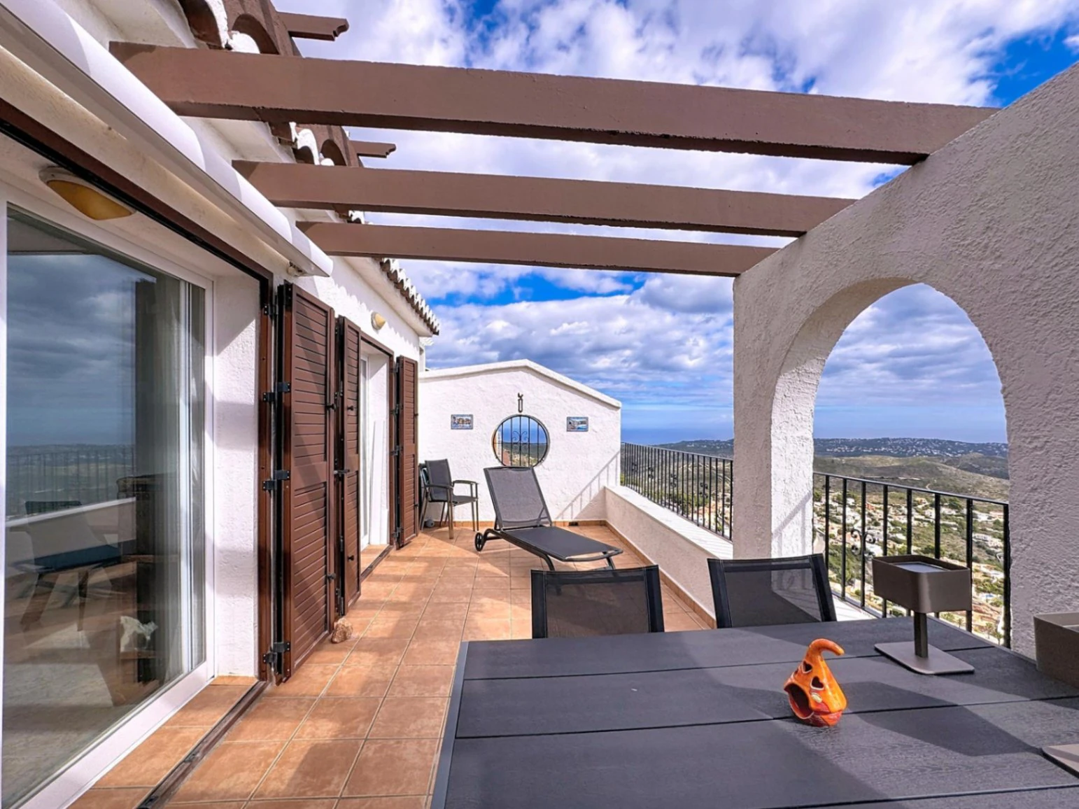 Cumbre del Sol duplex apartment with sea views