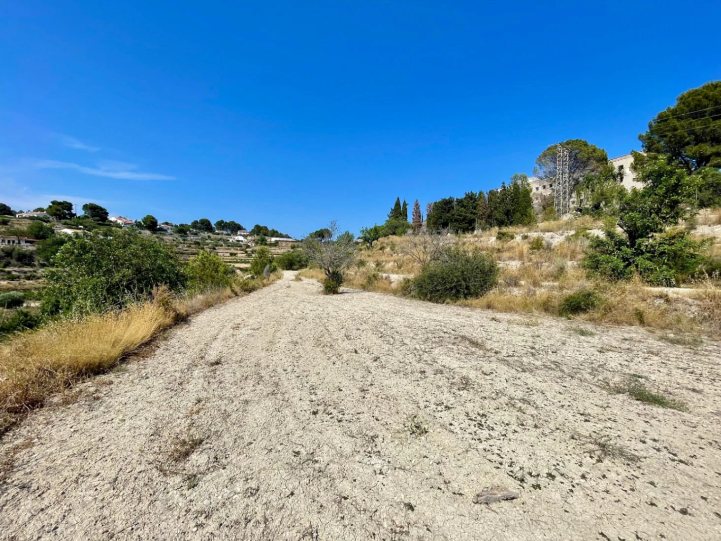 PLOT WITH PROJECT AND LICENSE IN BENISSA