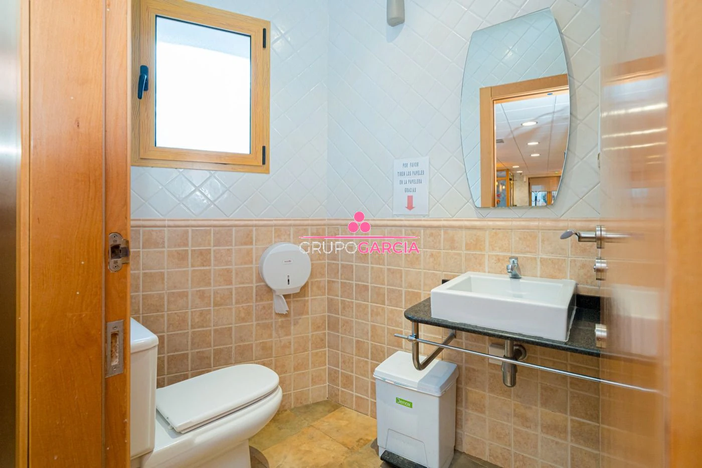 Commercial premises for sale in Alcalali
