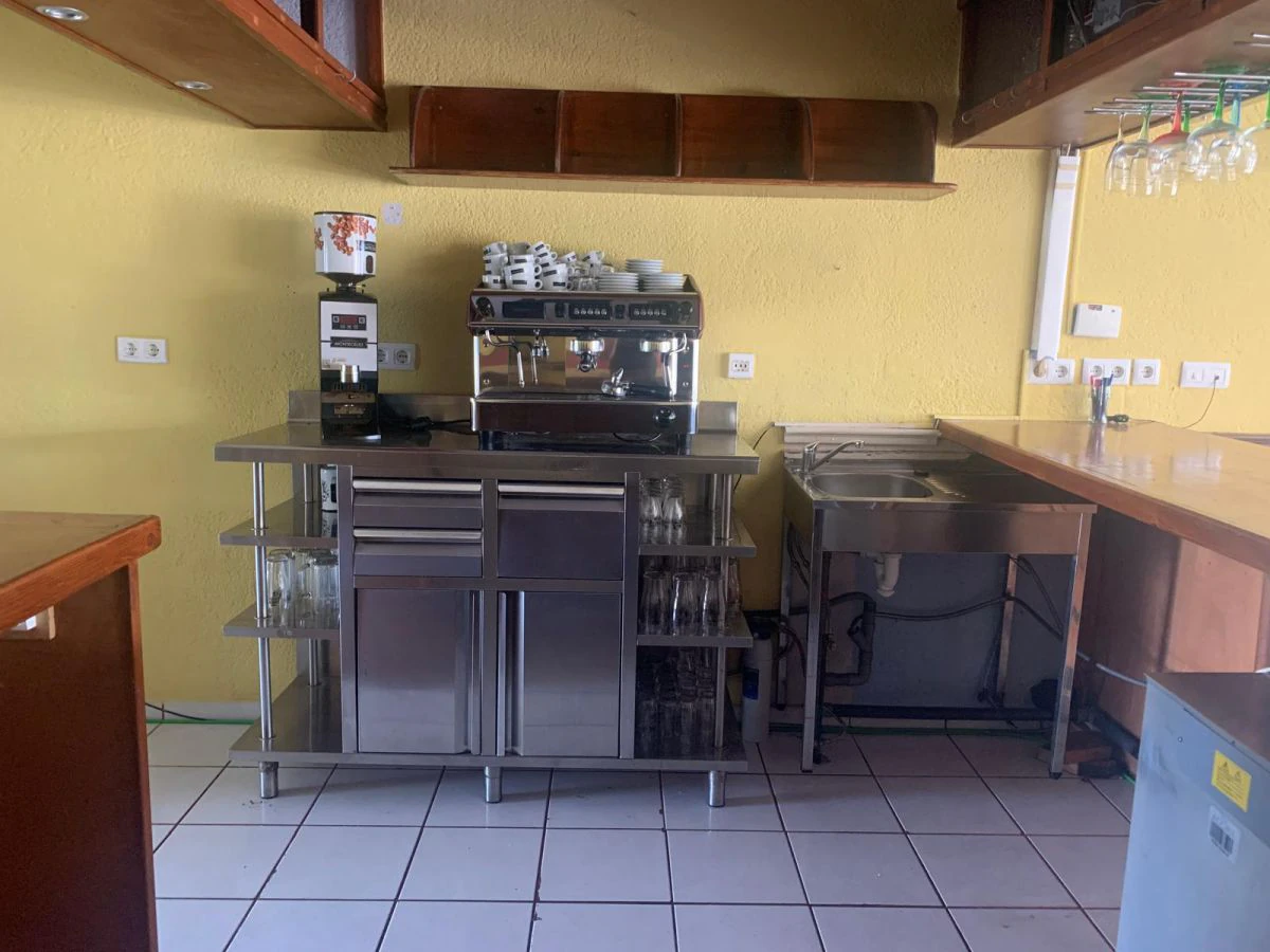 For Sale. Commercial premises in Denia