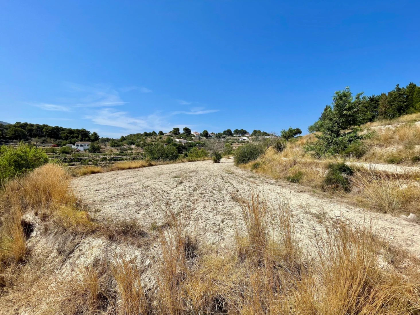 PLOT WITH PROJECT AND LICENSE IN BENISSA