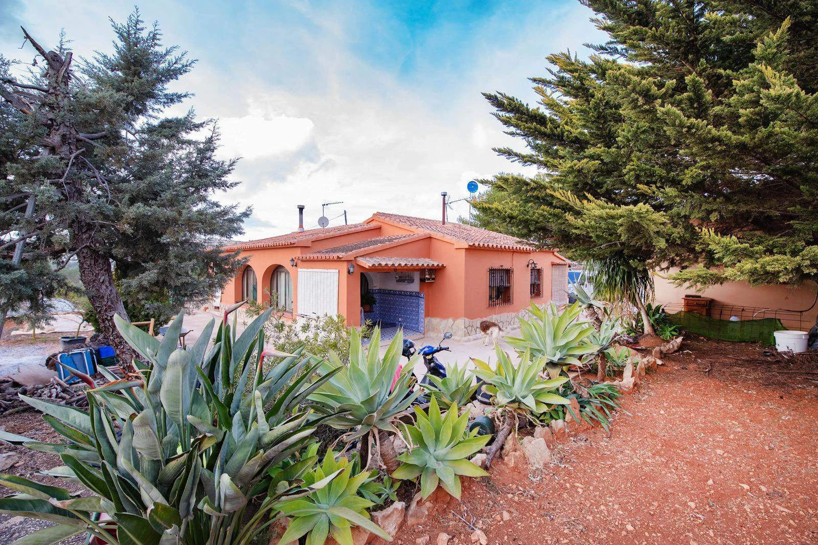 Villa for sale in Teulada
