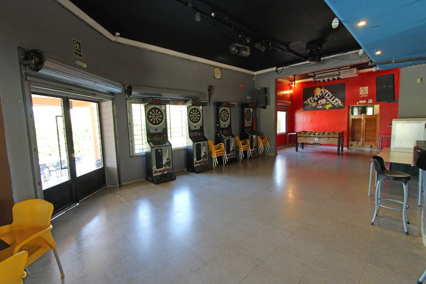 Geschäftsräume mit Lizenz für Tanzsaal mit Show