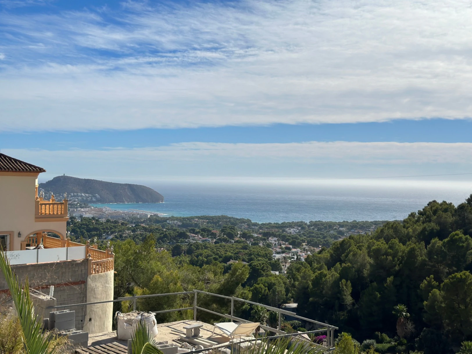 Plot with sea views in Moraira