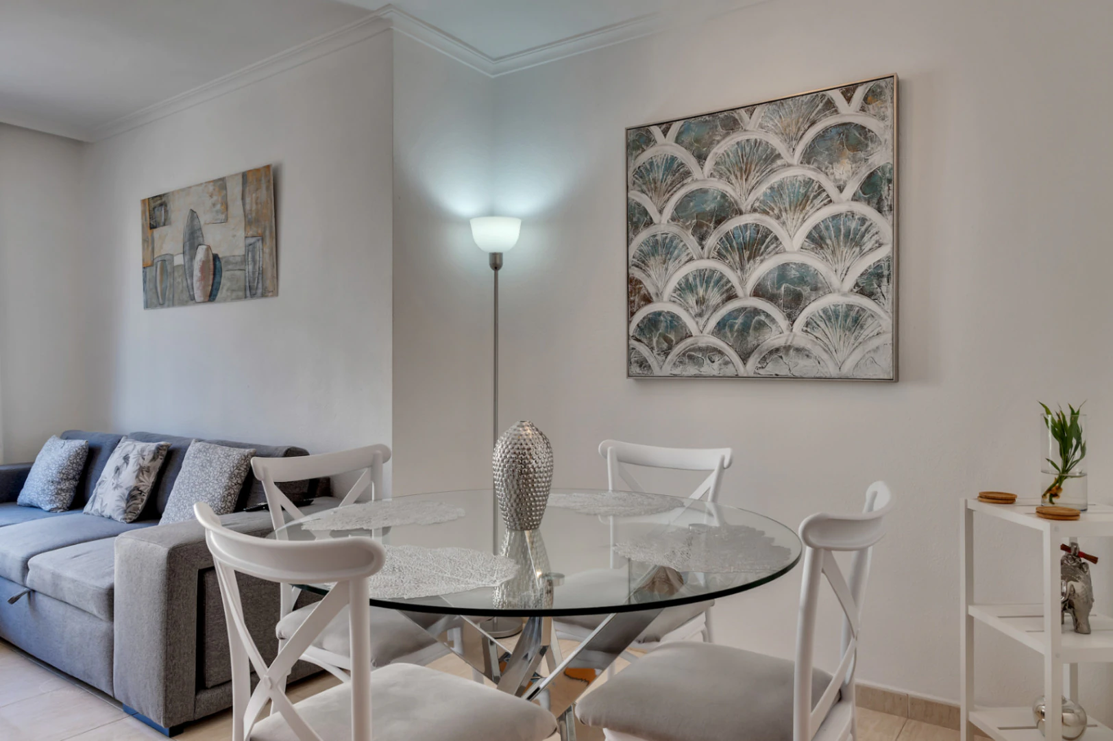 Apartment very close to the old town of Javea with parking.