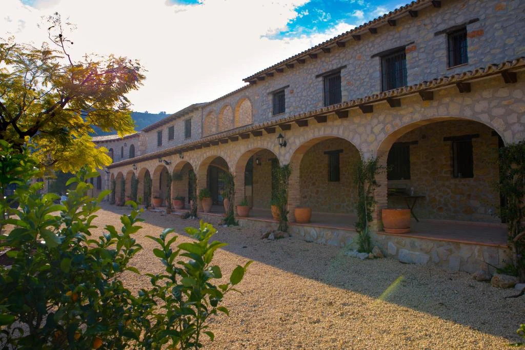 Hotel for sale in Llíber
