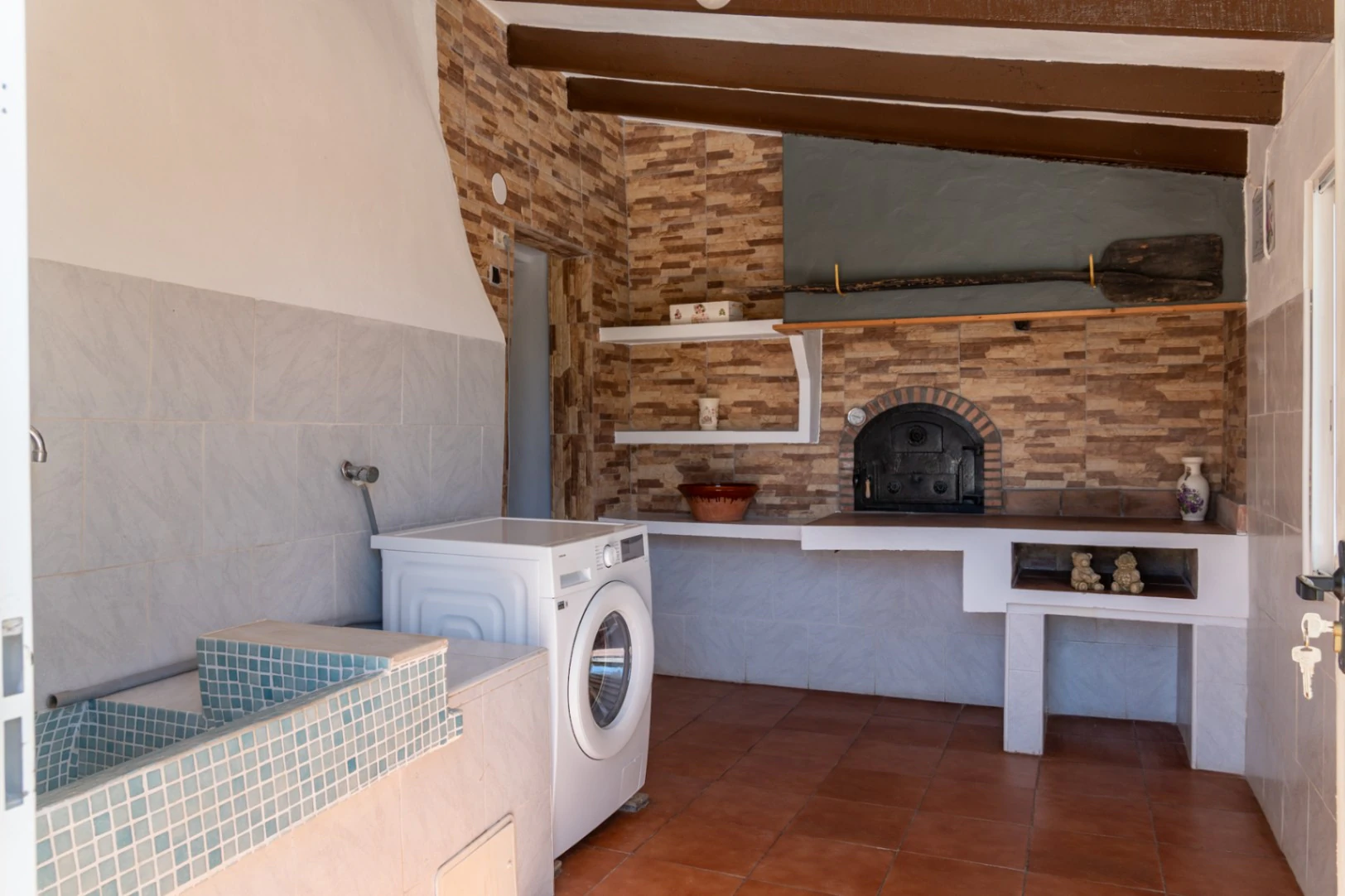 Villa a la venta a pocos metros del casco antiguo de Jávea con vistas al mar