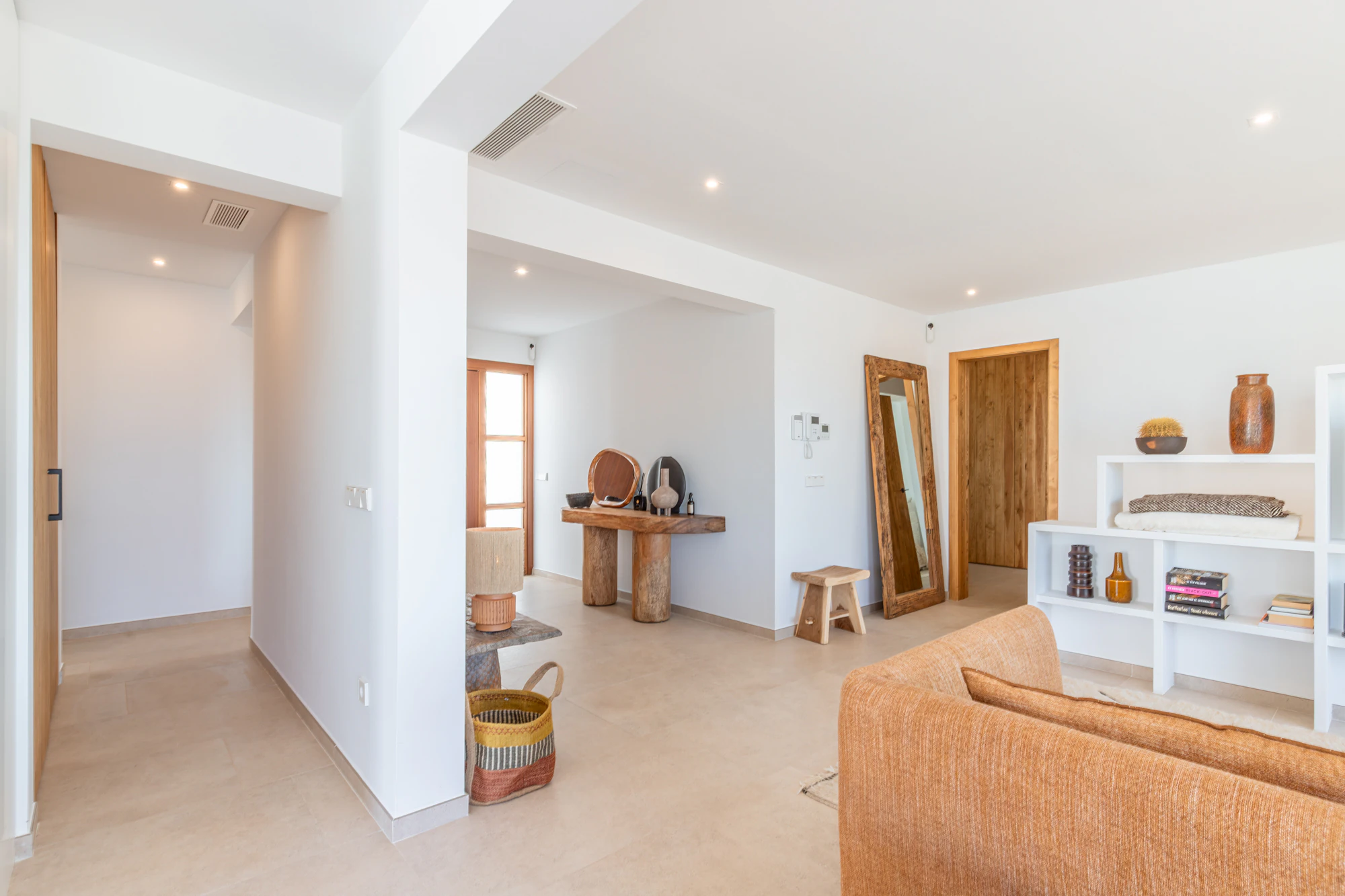 Ibiza Style Luxury Villa in Moraira — Mediterranean Elegance Just 1 km from the Sea