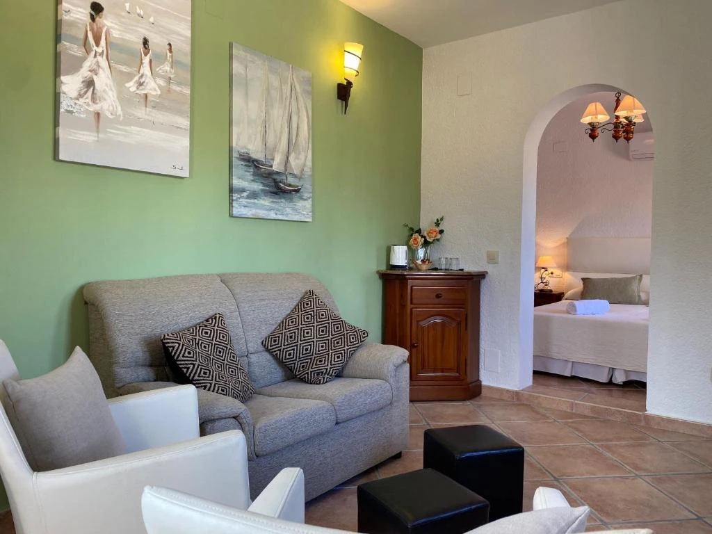 Hotel for sale in Llíber