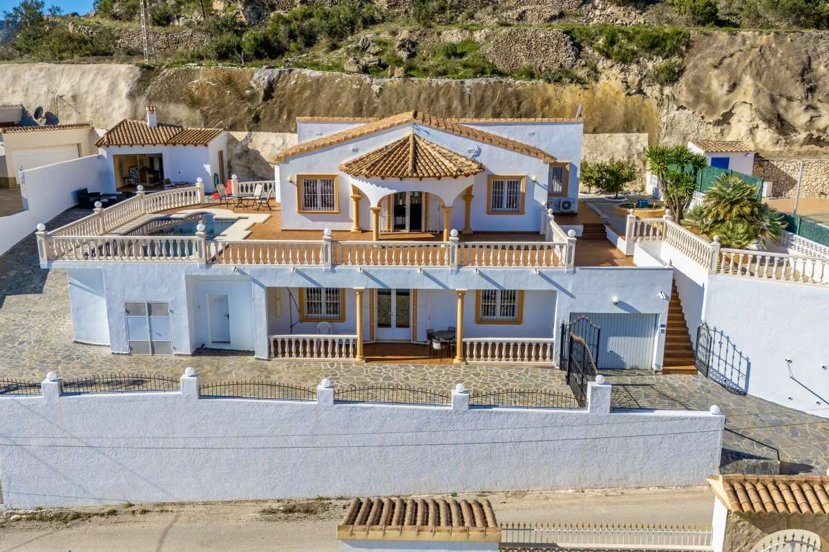 Villa for sale in Oltamar