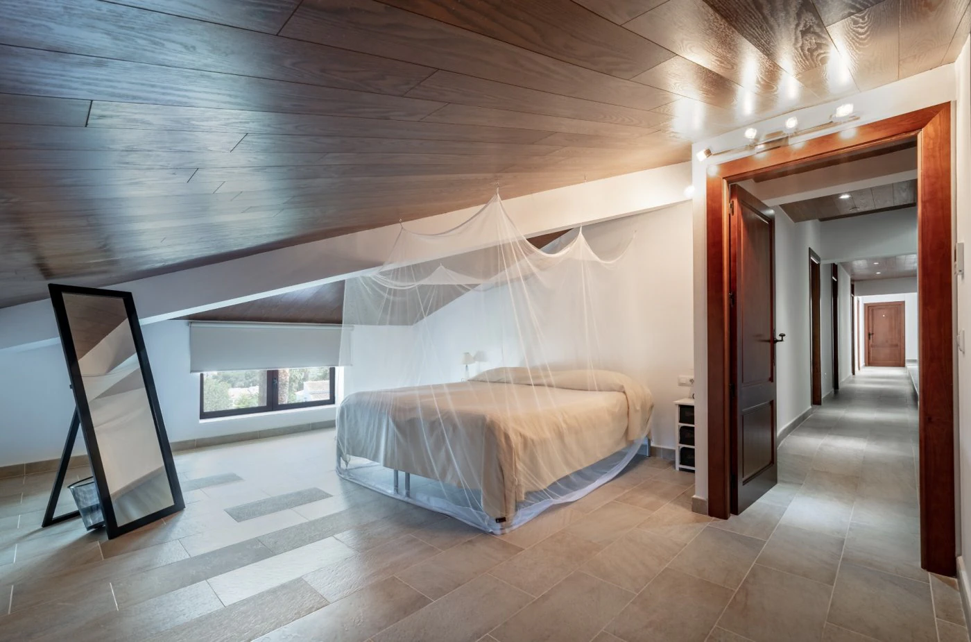Grande villa avec maison d’hôtes à Jávea et terrain 5.835m2