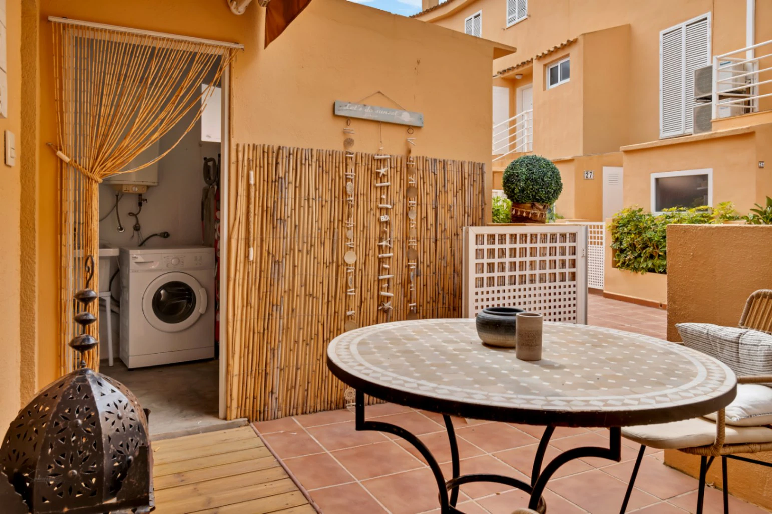 Renovated apartment with pool near the sea.