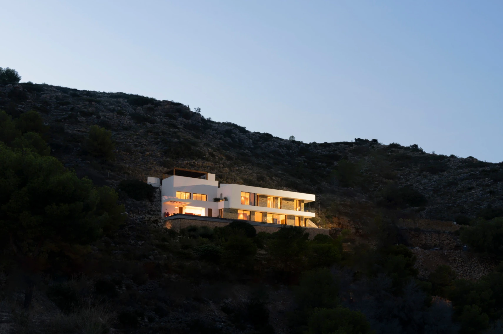 Exclusive luxury villa for sale in Jávea, with panoramic sea and mountain views.