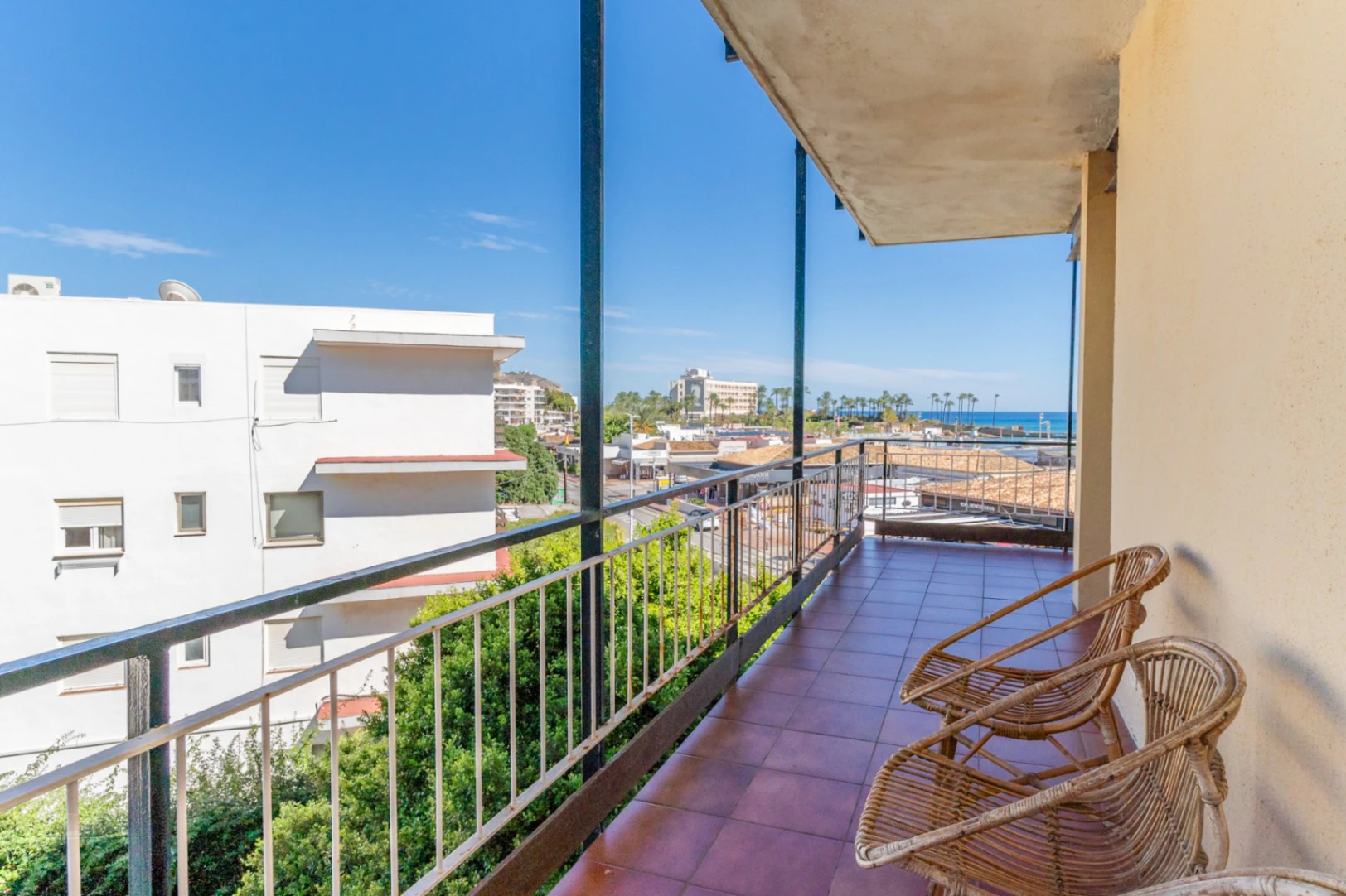 Apartment on the beachfront of the Arenal beach in Jávea