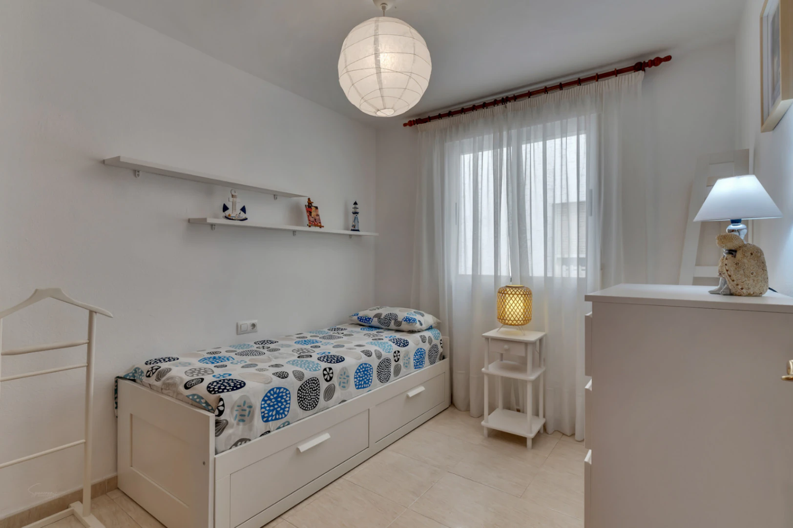 Apartment very close to the old town of Javea with parking.