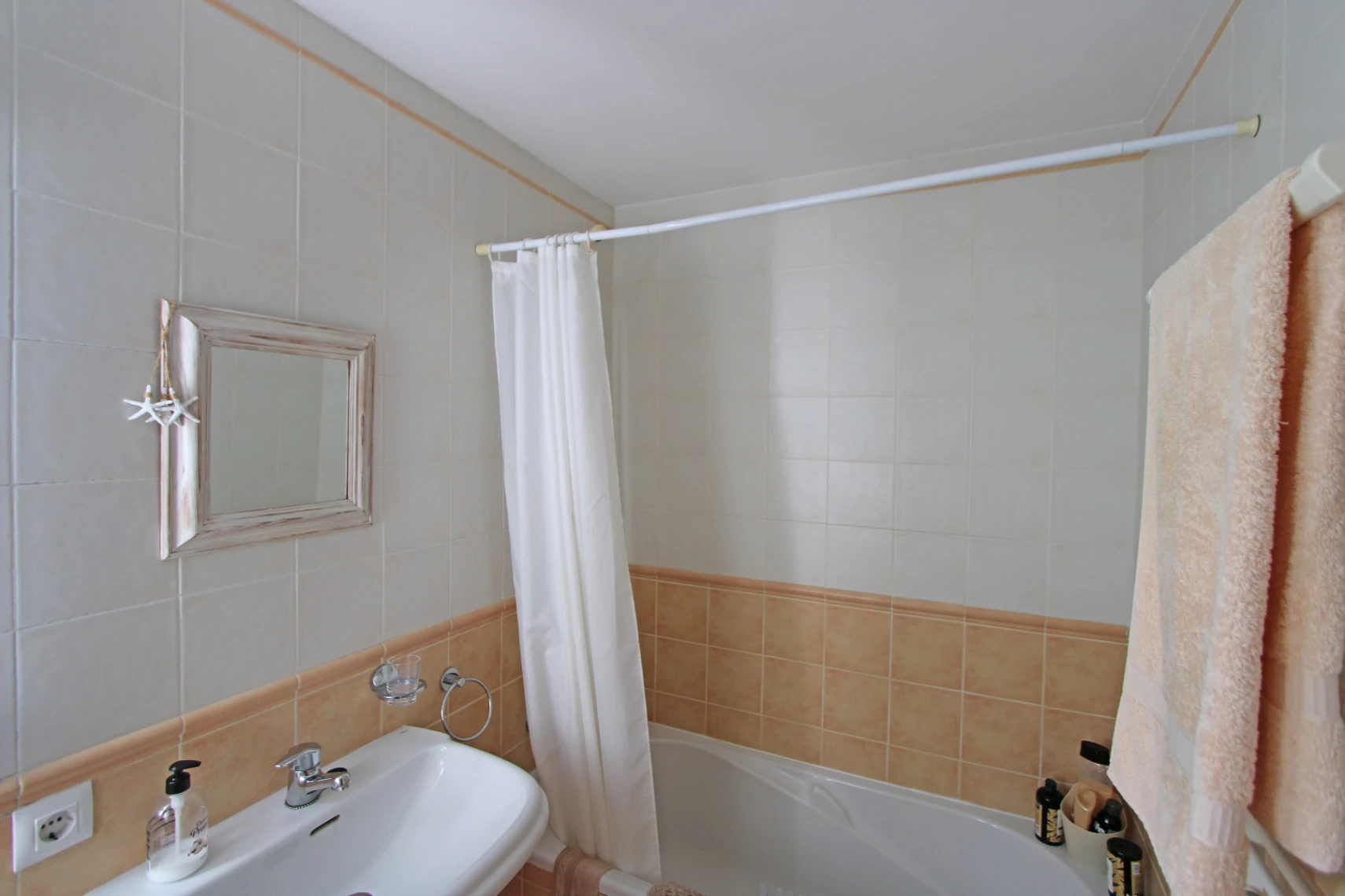 Bungalow à vendre avec des vues spectaculaires à Jalón