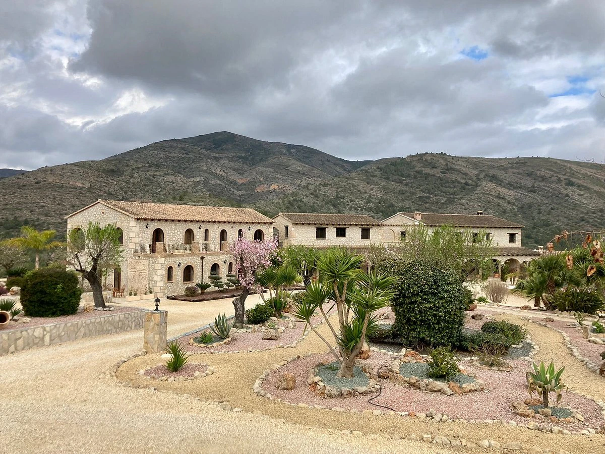 Hotel for sale in Llíber