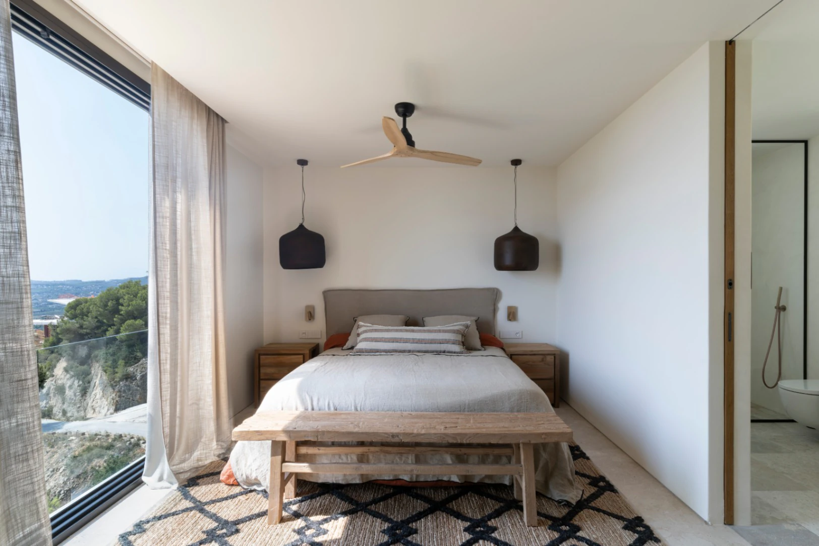 Exclusive luxury villa for sale in Jávea, with panoramic sea and mountain views.