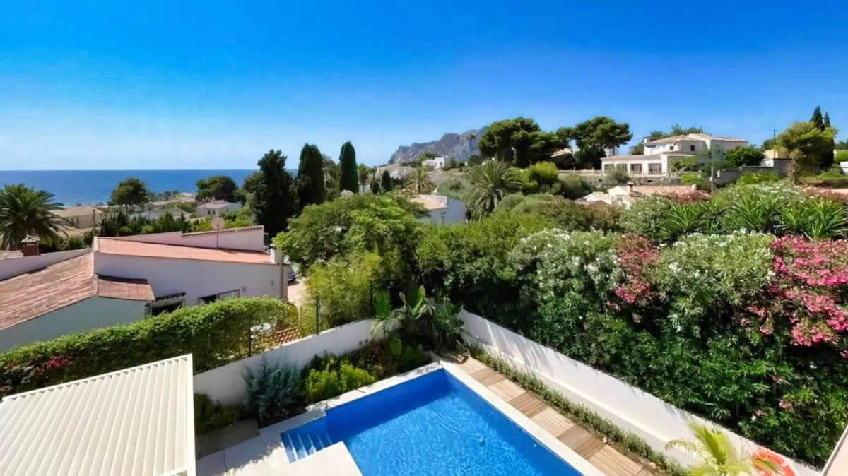 Villa for sale in Les Bassetes