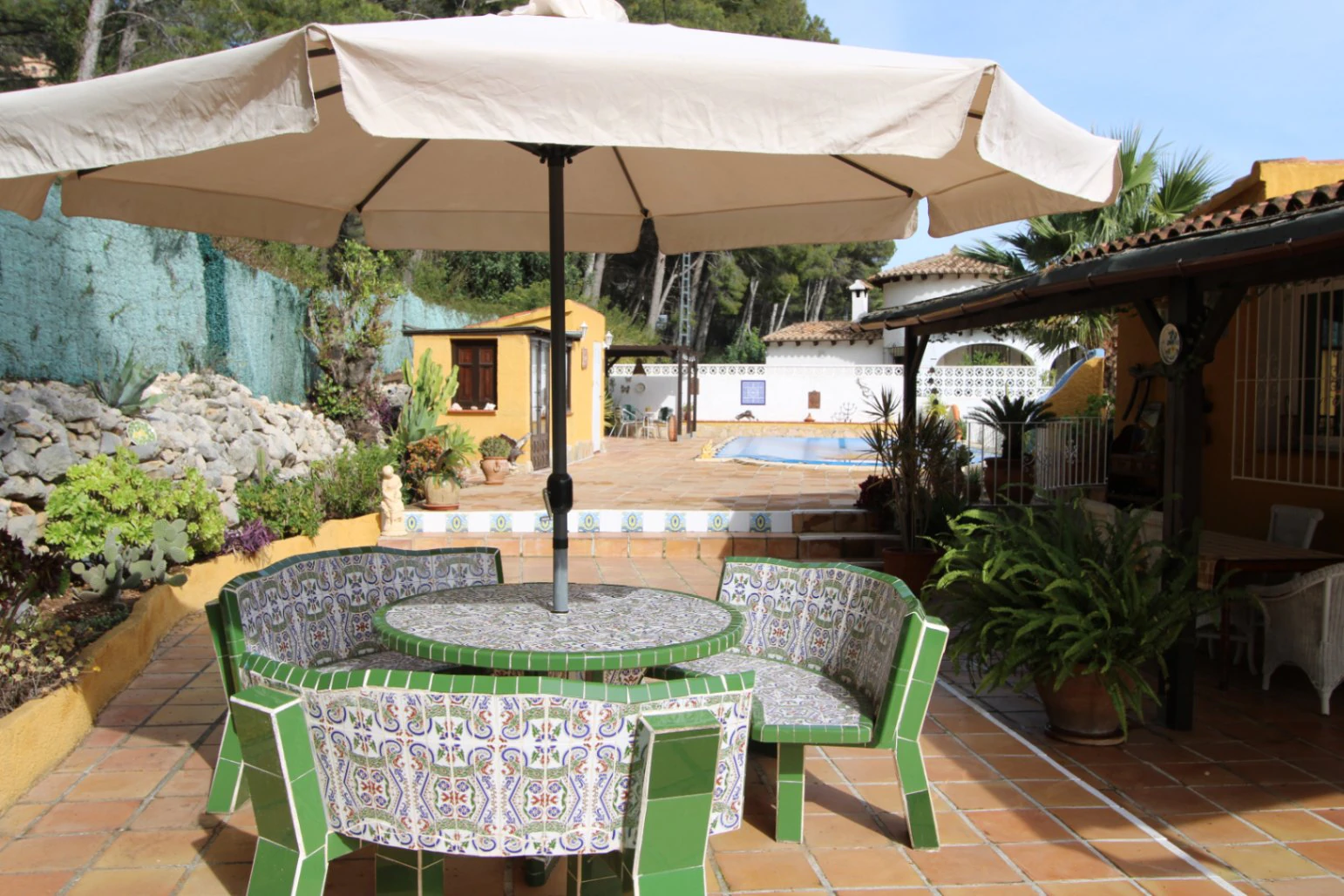 Chalet for sale in Alcalalí in a privileged location.