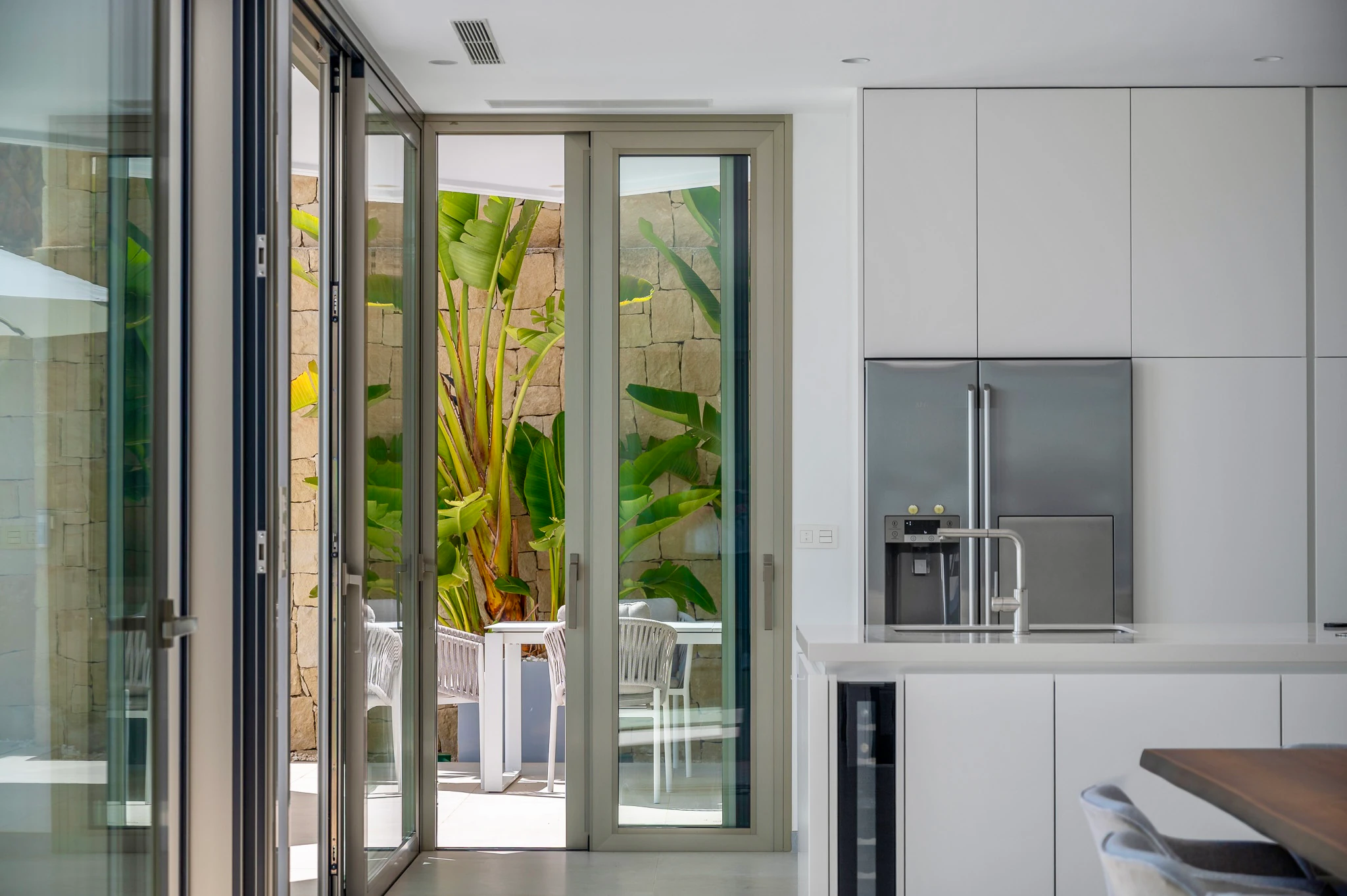 Außergewöhnliche Luxusvilla in Moraira – Wo Design, Technologie und Meerblick aufeinandertreffen