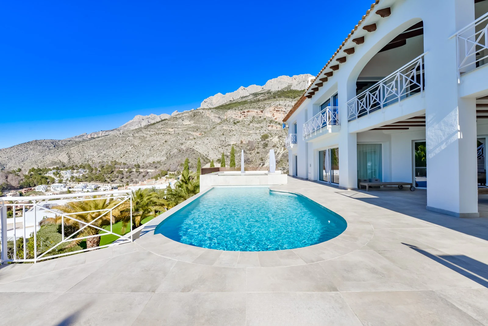 Villa for sale in Altea