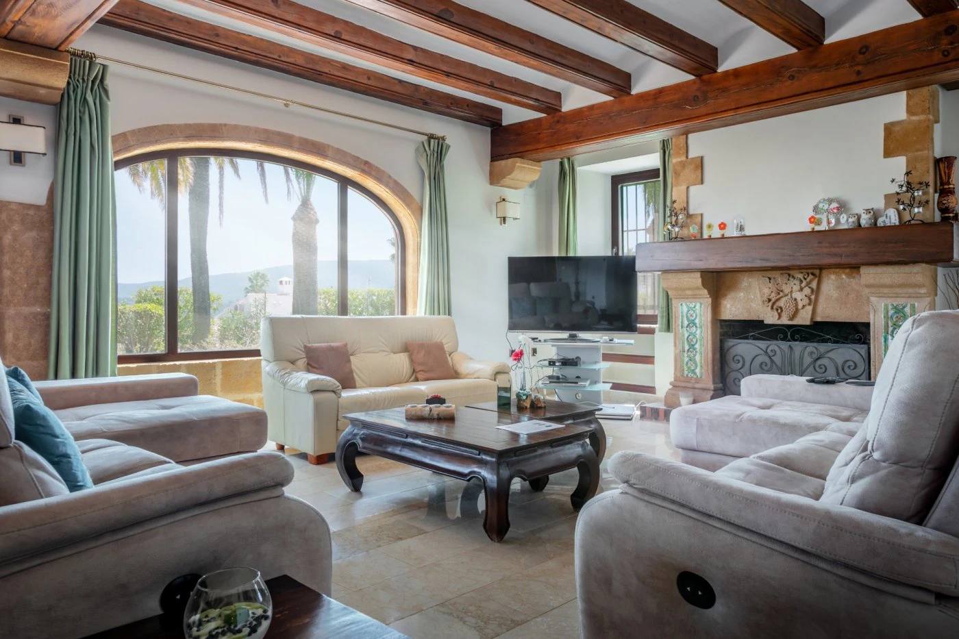 Grande villa avec maison d’hôtes à Jávea et terrain 5.835m2