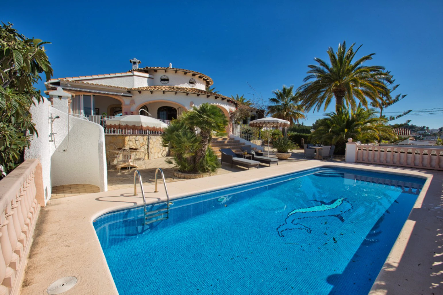 Traditionele zeezicht villa te koop in Benissa