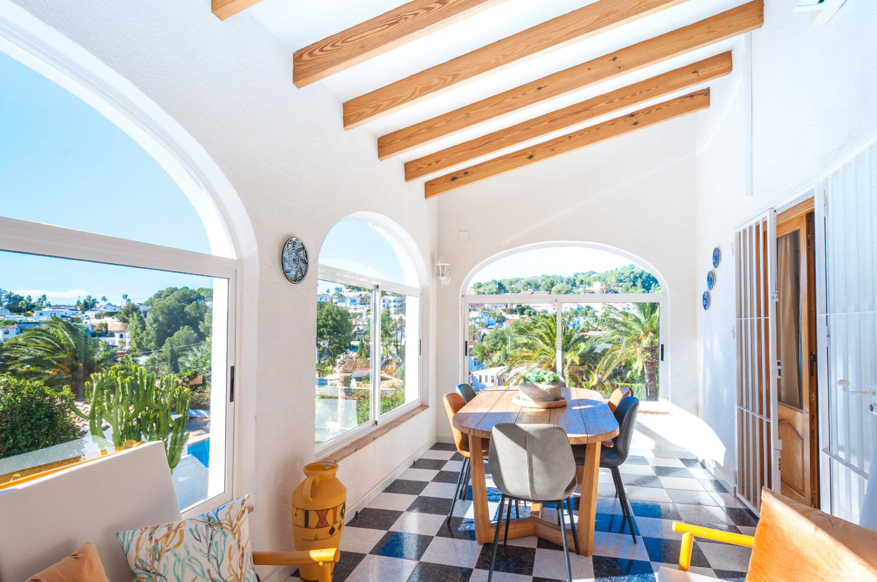Villa méditerranéenne orientée sud-ouest à Benissa, près du club de golf San Jaime.