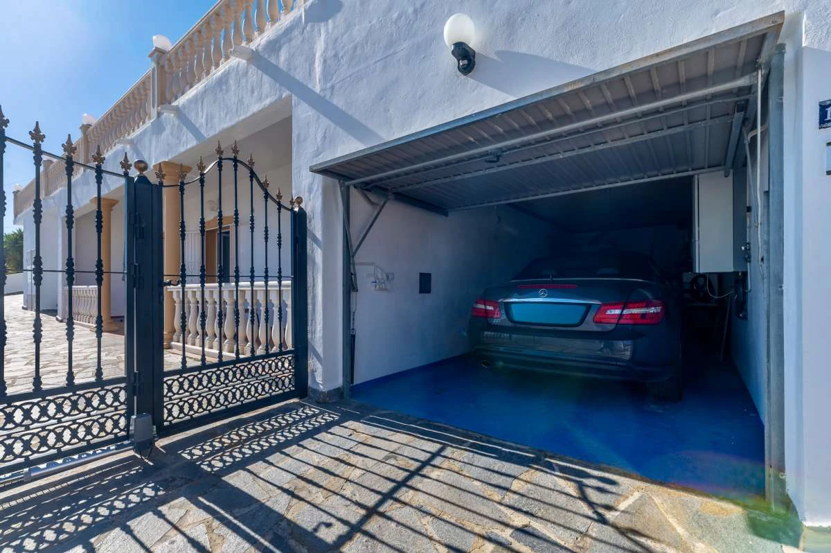 Villa for sale in Oltamar