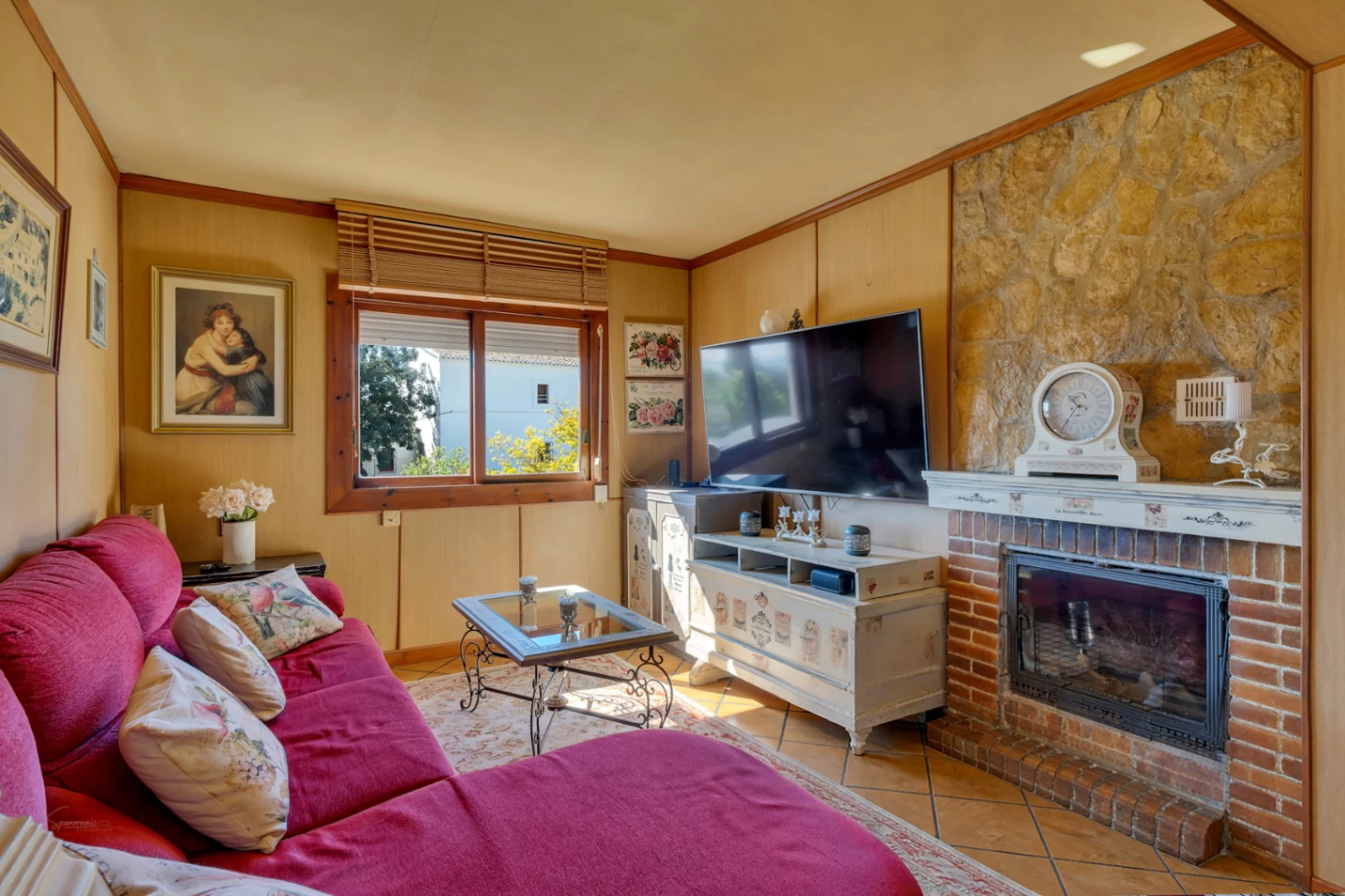 Villa a la venta a pocos metros del casco antiguo de Jávea con vistas al mar