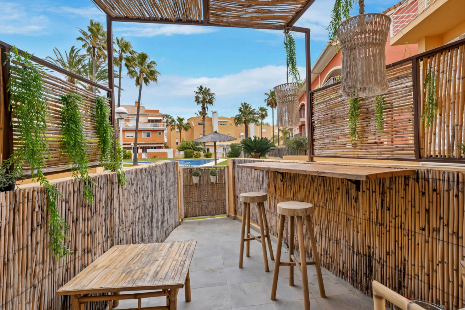 Renovated apartment with pool near the sea.