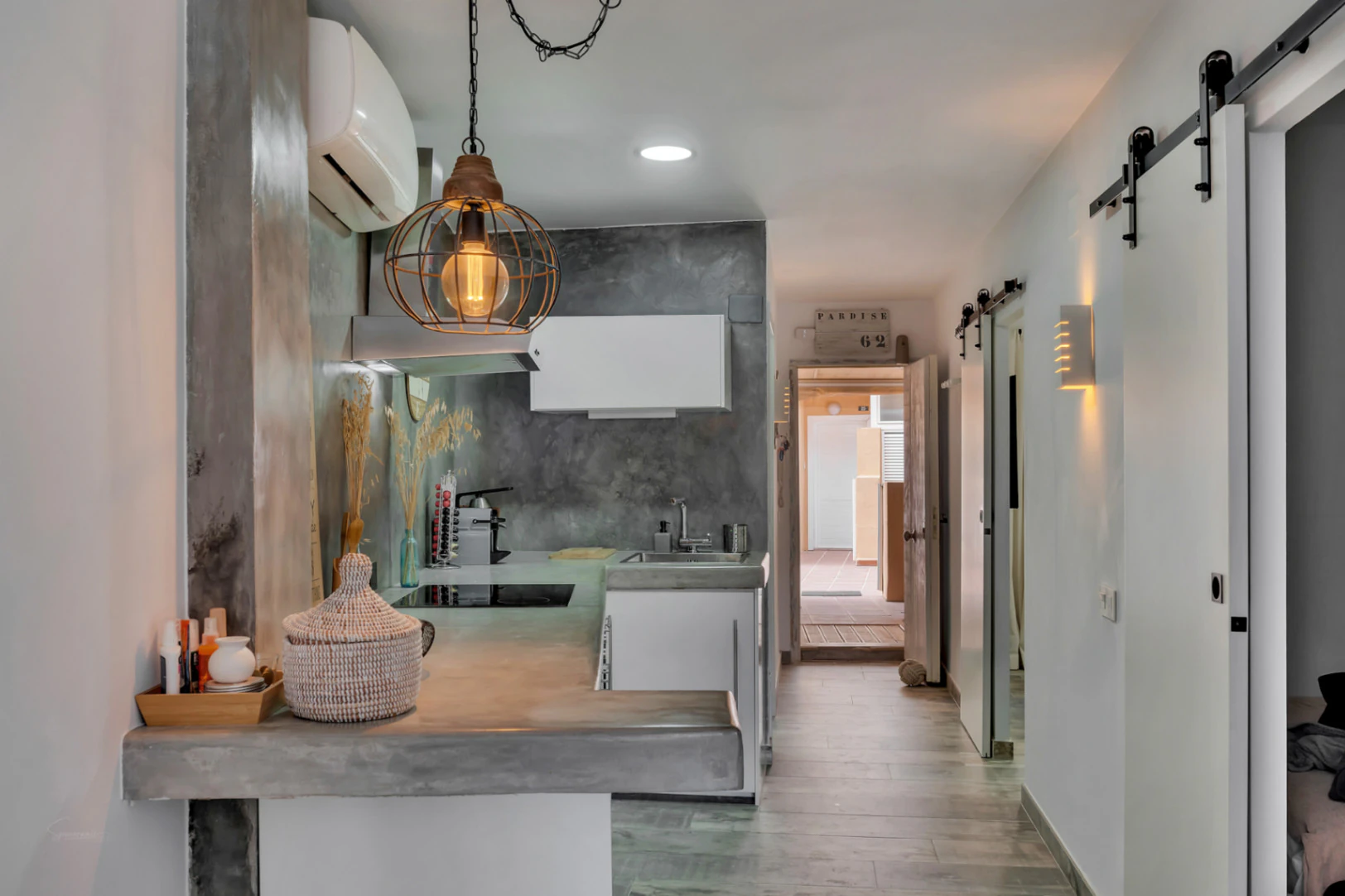 Renovated apartment with pool near the sea.