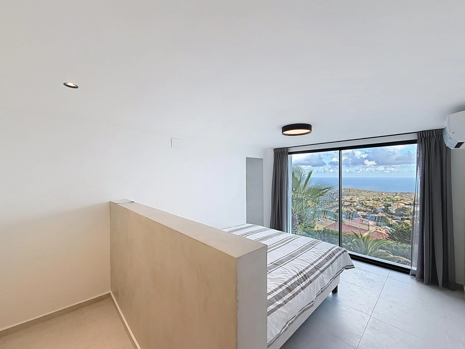 Cumbre del Sol villa renovated with panoramic sea views