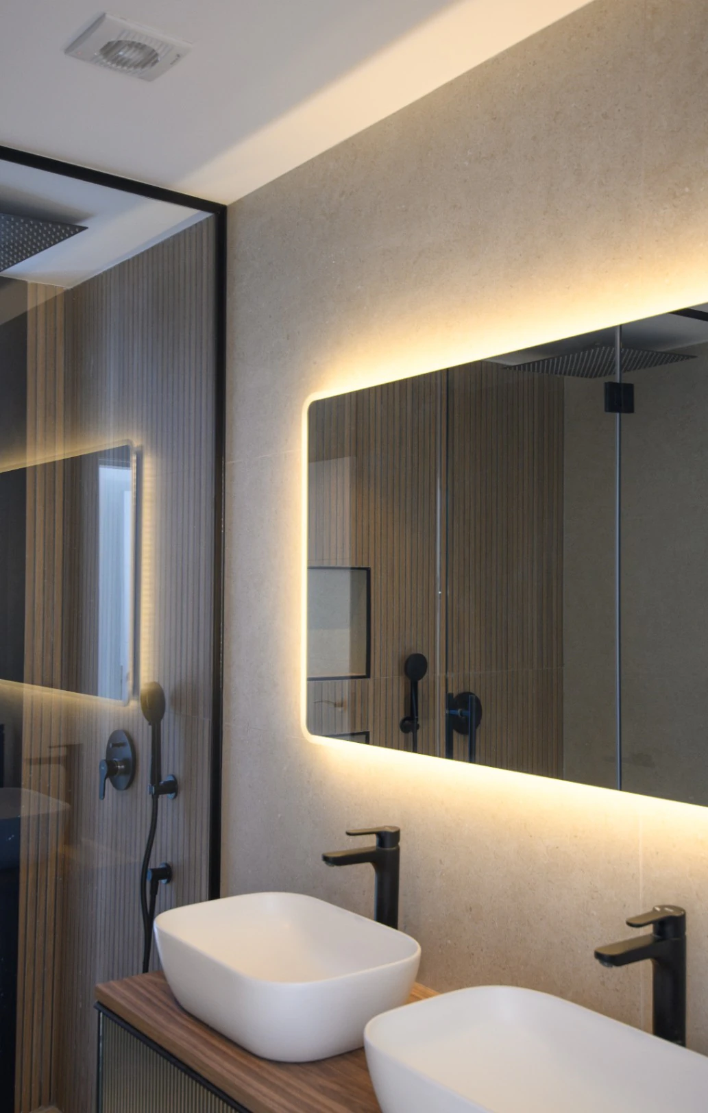 Exclusive Modern Villa in Prime Moraira Location – 5 Bedrooms, Pool & Jacuzzi