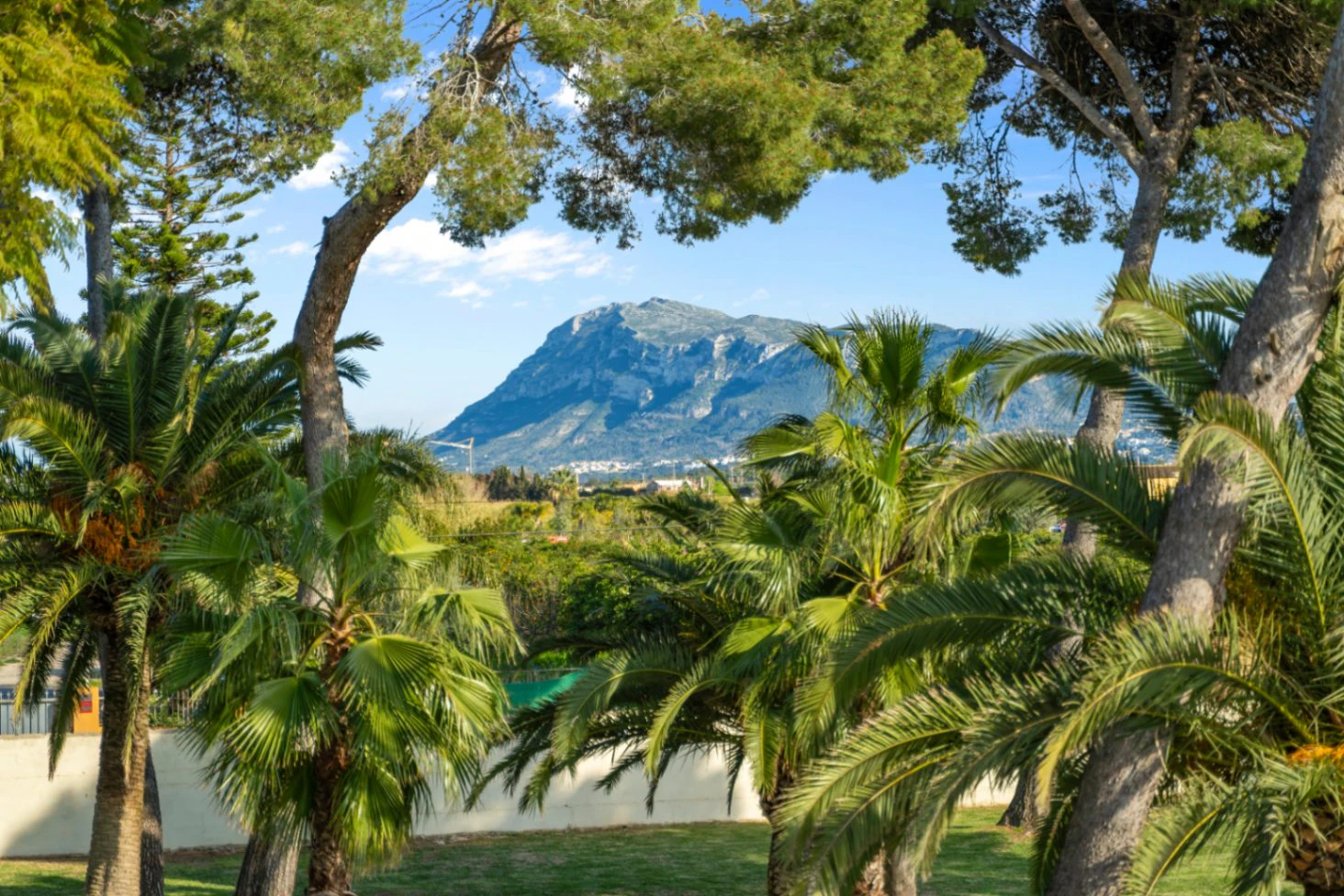 Luxusvilla im barocken Stil zu verkaufen in Denia