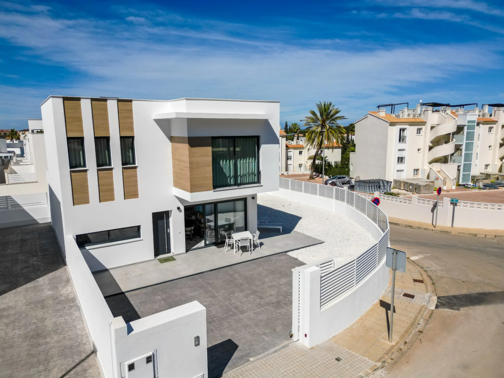 Luxury Contemporary Villas for Sale in Denia
